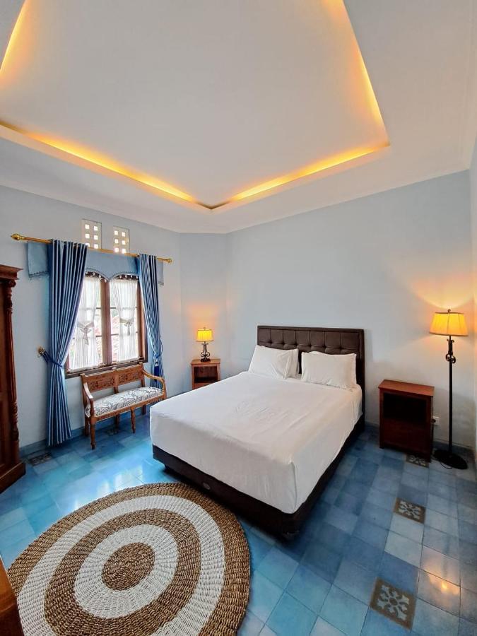 กูตุส กูตุส เคลมมี เฮาส์ Hotel ยอกยาการ์ตา ภายนอก รูปภาพ