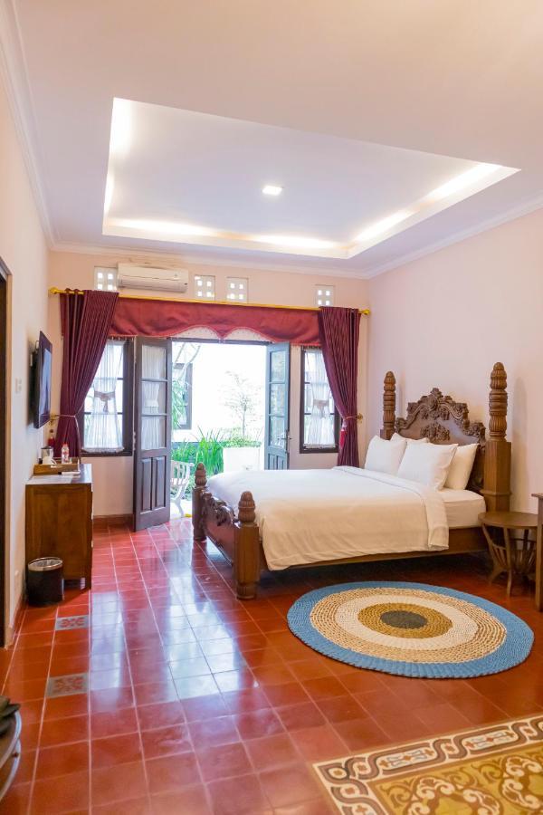 กูตุส กูตุส เคลมมี เฮาส์ Hotel ยอกยาการ์ตา ภายนอก รูปภาพ